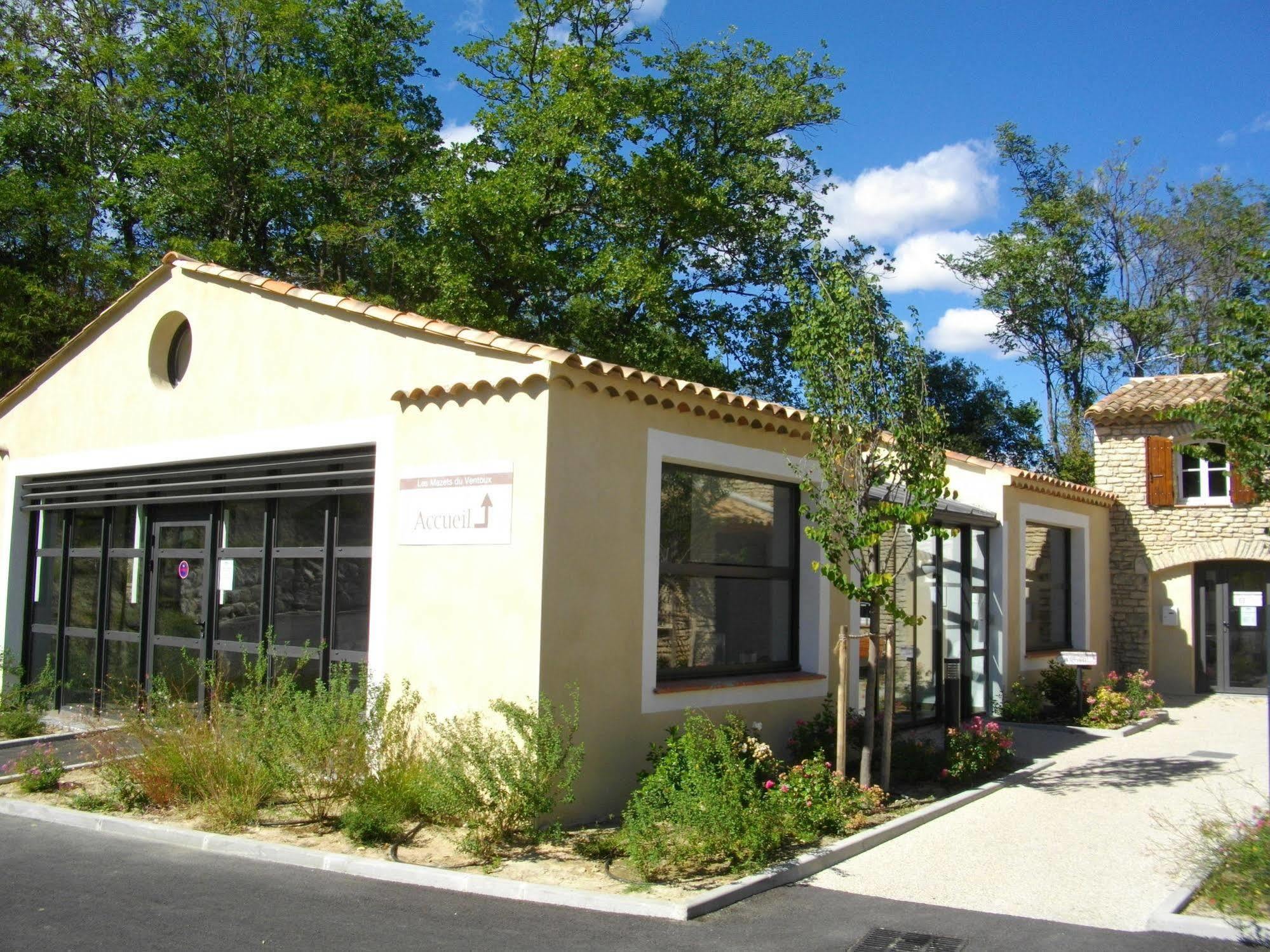 Garden & City Mont-Ventoux Malaucene Aparthotel Exteriör bild